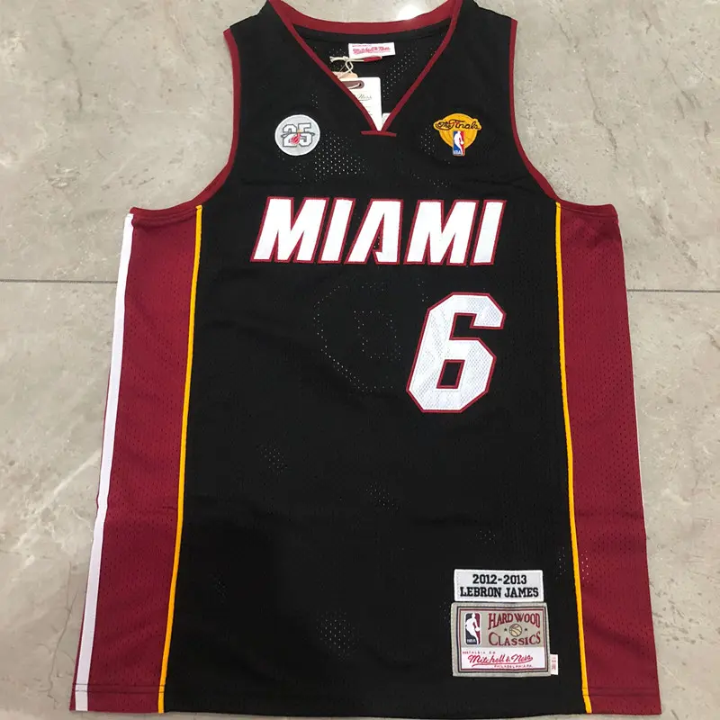 Camiseta LeBron James #6 Miami Heat 2012/2013 Negr..