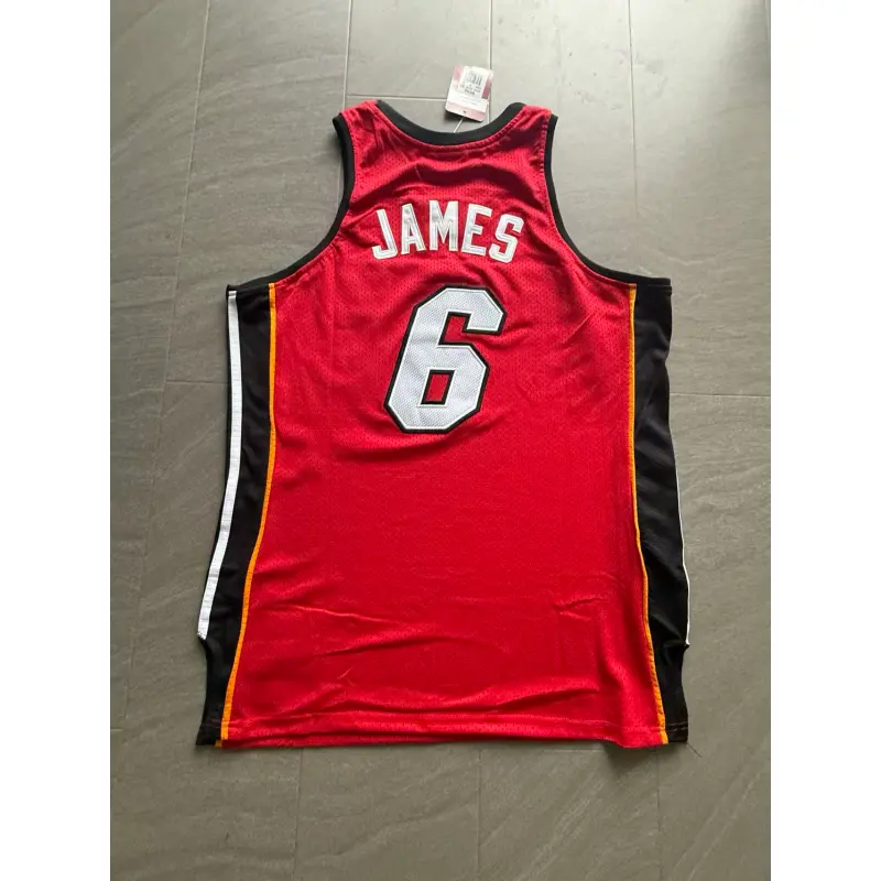 Camiseta LeBron James #6 Miami Heat 2012/2013 Rojo Classic Edition