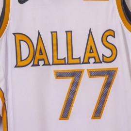 Camiseta Luka Doncic #77 Dallas Mavericks 2020/21 Blanco City Edition